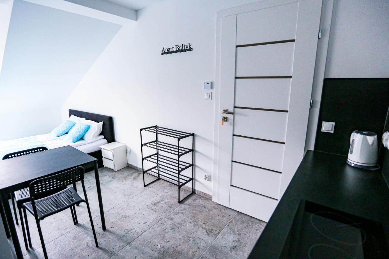 Apart Baltyk Pokoje & Apartamenty Леба Экстерьер фото