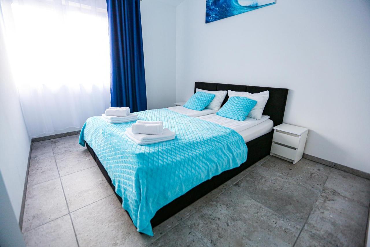 Apart Baltyk Pokoje & Apartamenty Леба Экстерьер фото