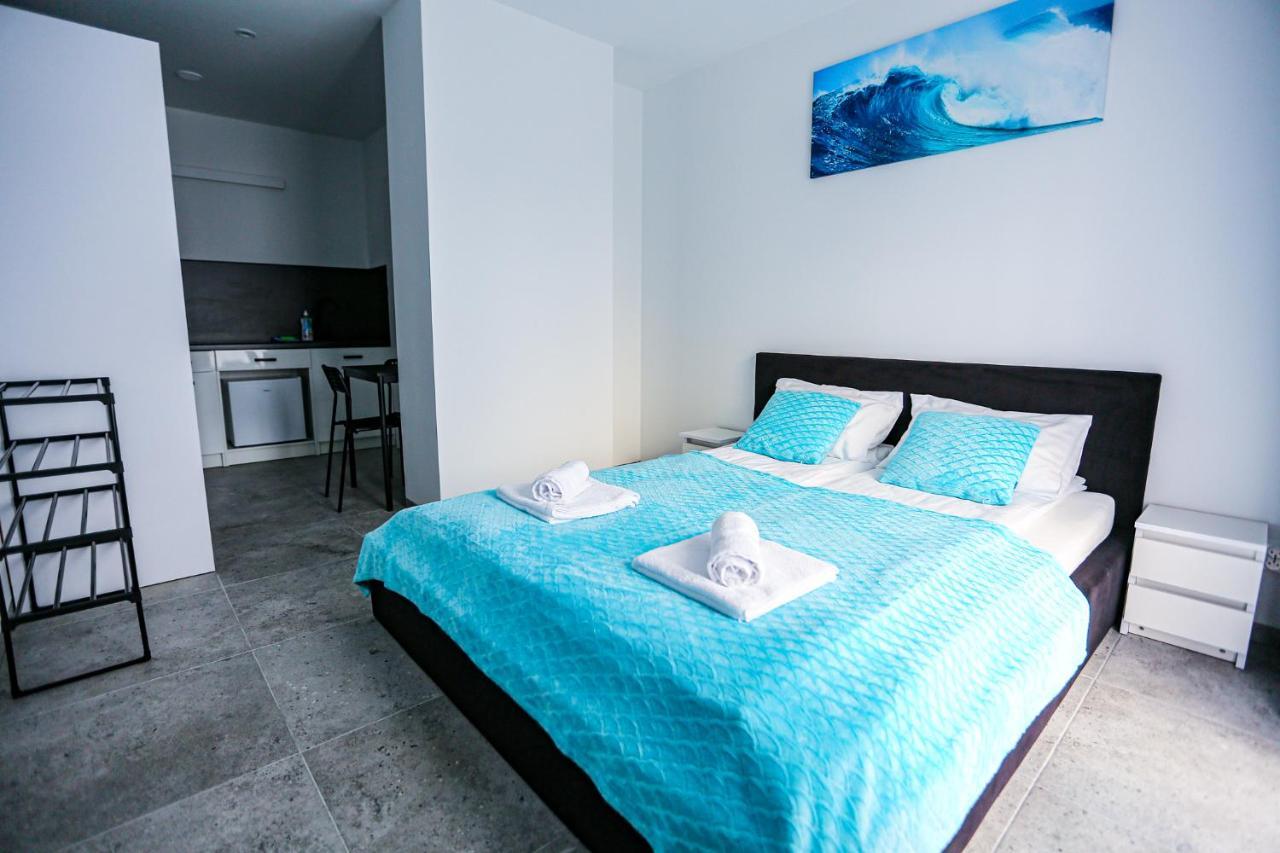 Apart Baltyk Pokoje & Apartamenty Леба Экстерьер фото