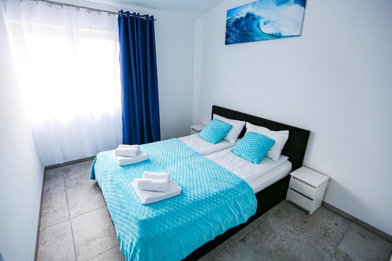 Apart Baltyk Pokoje & Apartamenty Леба Экстерьер фото