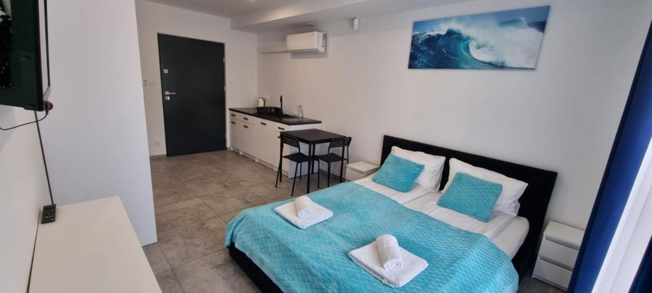 Apart Baltyk Pokoje & Apartamenty Леба Экстерьер фото