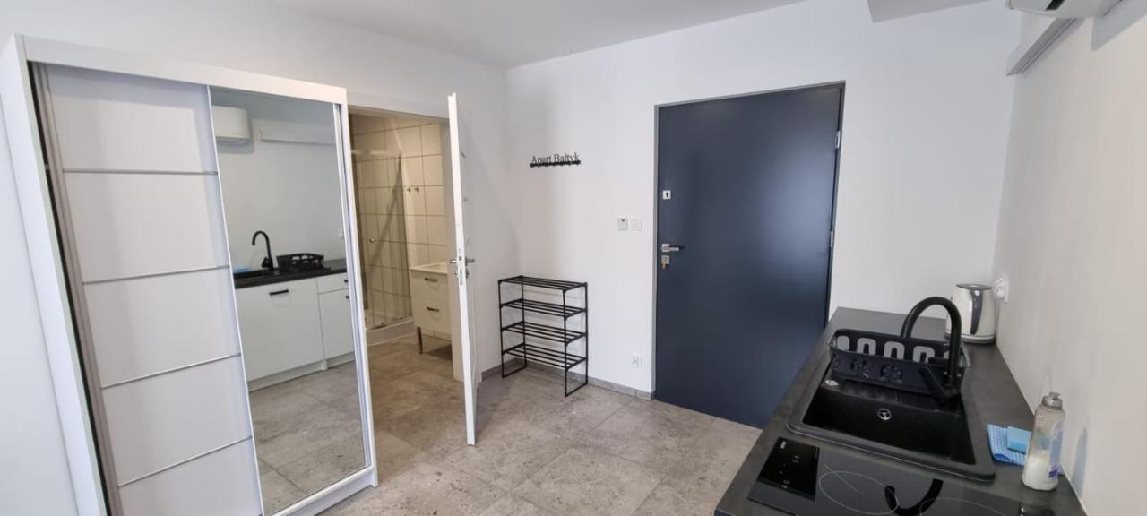 Apart Baltyk Pokoje & Apartamenty Леба Экстерьер фото